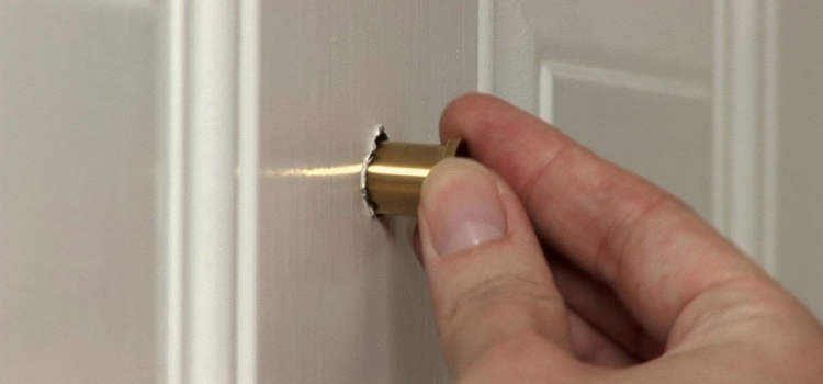 peephole door repair in Navarre